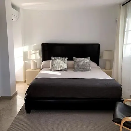 Balcones De Puente Romano Penthouse Marbella